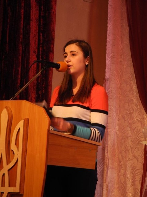 Студенти технічного коледжу слухали та читали вірші у Вінниці на сайті 20minut.ua Студенти технічного коледжу слухали та читали вірші у Вінниці, фото №1 на сайті 20minut.ua
