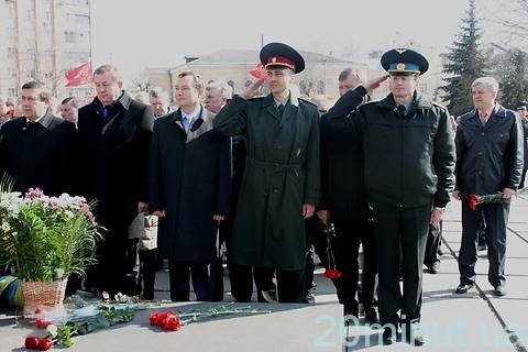 Житомиряни  вшанували пам’ять Сергія Корольова покладанням квітів , фото №2 на сайті 20minut.ua