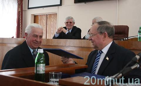 В Житомирі визначили, як зустрічатимуть знаменну дату 70-річчя Великої Перемоги на сайті 20minut.ua В Житомирі визначили, як зустрічатимуть знаменну дату 70-річчя Великої Перемоги, фото №2 на сайті 20minut.ua