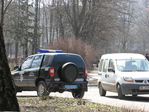Чоловік загинув від бензопили на подвір’ї дитсадка на сайті 20minut.ua Чоловік загинув від бензопили на подвір’ї дитсадка, фото №2 на сайті 20minut.ua