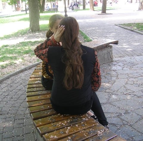 Ірина з дочкою, яких викрадали міліціонери, досі бояться за своє життя на сайті 20minut.ua Ірина з дочкою, яких викрадали міліціонери, досі бояться за своє життя, фото №1 на сайті 20minut.ua