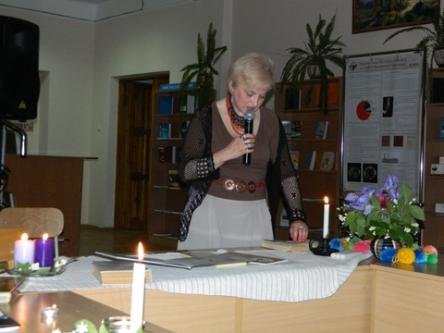 Студенти та викладачі читали “Кобзар” при свічках, фото №3 на сайті 20minut.ua
