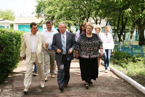 На Житомирщині будинок-інтернат в Міжнародний день захисту дітей отримав холодильник на сайті 20minut.ua На Житомирщині будинок-інтернат в Міжнародний день захисту дітей отримав холодильник, фото №3 на сайті 20minut.ua