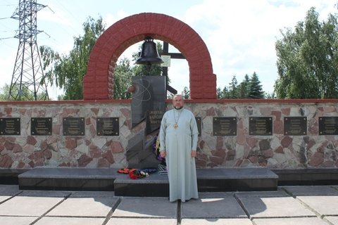 Митрополит Симеон побував у Чорнобильській зоні на сайті 20minut.ua Митрополит Симеон побував у Чорнобильській зоні , фото №3 на сайті 20minut.ua