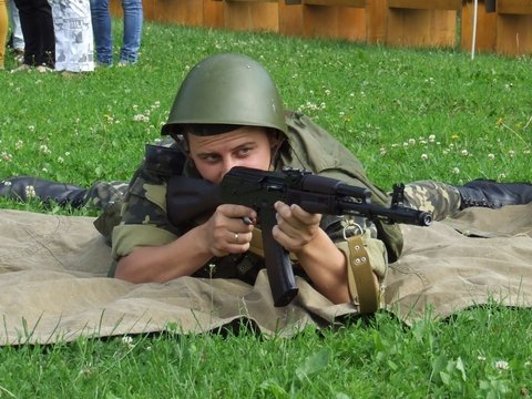 Один день в армії: як першокурсниці в солдати пробувались , фото №15 на сайті 20minut.ua