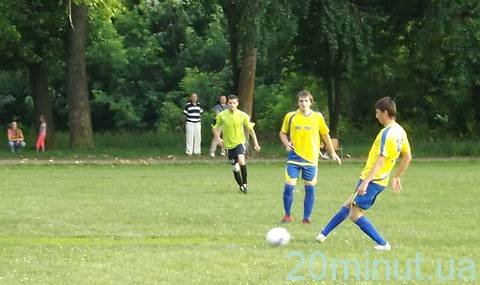 Меценати рятують потенціал молодих житомирських футболістів на сайті 20minut.ua Меценати рятують потенціал молодих житомирських футболістів, фото №3 на сайті 20minut.ua
