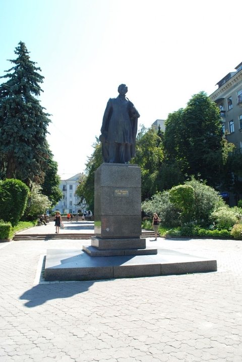 Тернопільський Пушкін: інтерв'ю з пам'ятником, фото №2 на сайті 20minut.ua