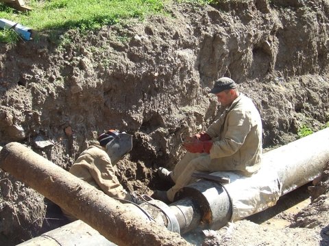 На К. Маркса міняють тепломережу. Гарячої води не буде до опалювального сезону, фото №3 на сайті 20minut.ua