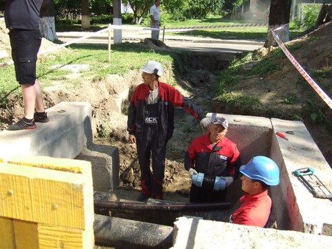 На К. Маркса міняють тепломережу. Гарячої води не буде до опалювального сезону, фото №4 на сайті 20minut.ua