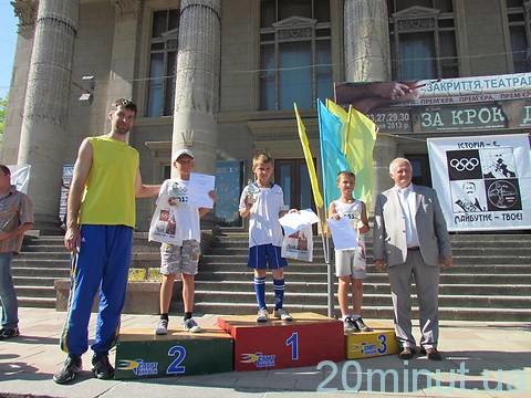 На Театральному майдані відбувся здоровий забіг, фото №5 на сайті 20minut.ua