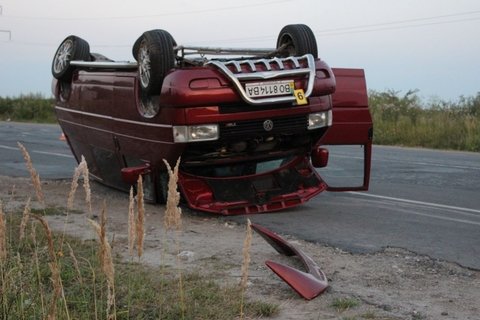 Поблизу Білої - аварія: перевернутий бус та побита легківка (ОНОВЛЕНО) на сайті 20minut.ua Поблизу Білої - аварія: перевернутий бус та побита легківка (ОНОВЛЕНО), фото №6 на сайті 20minut.ua