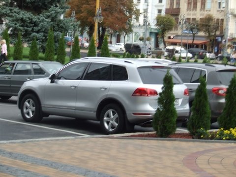 Авто перших осіб Вінниці та області: усі на позашляховиках на сайті 20minut.ua Авто перших осіб Вінниці та області: усі на позашляховиках, фото №5 на сайті 20minut.ua