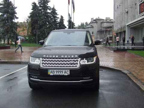 Авто перших осіб Вінниці та області: усі на позашляховиках на сайті 20minut.ua Авто перших осіб Вінниці та області: усі на позашляховиках, фото №1 на сайті 20minut.ua