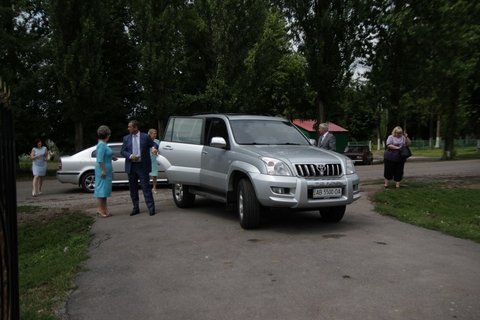 Авто перших осіб Вінниці та області: усі на позашляховиках на сайті 20minut.ua Авто перших осіб Вінниці та області: усі на позашляховиках, фото №6 на сайті 20minut.ua