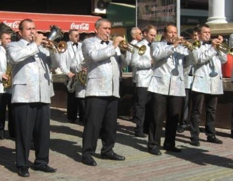 На День міста у Тернополі - квіти і світлове шоу на сайті 20minut.ua На День міста у Тернополі - квіти і світлове шоу, фото №2 на сайті 20minut.ua