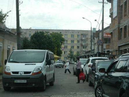 У Тернополі на дорогах стоять невидимі знаки на сайті 20minut.ua У Тернополі на дорогах стоять невидимі знаки, фото №1 на сайті 20minut.ua