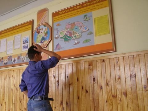 На Малих Хуторах школярка порізала подругу кухонним ножем - бо приревнувала, фото №2 на сайті 20minut.ua