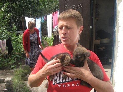 Врятувала життя псові: жмеринчанка Анжела не віддасть тепер свого Августа нікому, фото №1 на сайті 20minut.ua