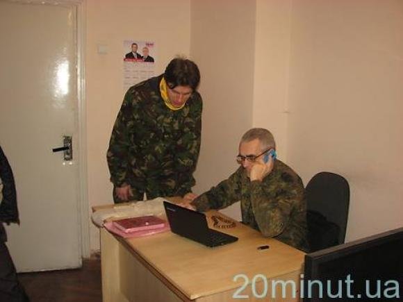 Самооборона більше не патрулюватиме місто на сайті 20minut.ua Самооборона більше не патрулюватиме місто, фото №1 на сайті 20minut.ua
