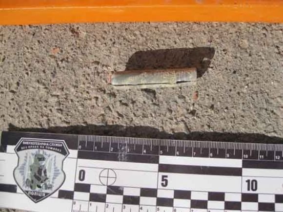 На Коцюбинського вінничанка знайшла гранату. ФОТО на сайті 20minut.ua На Коцюбинського вінничанка знайшла гранату. ФОТО, фото №1 на сайті 20minut.ua