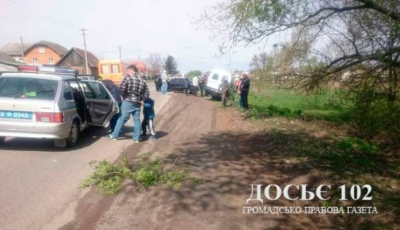 ДТП на Гусятинщині: водій Peugeot втратив свідомість та зіткнувся з Geely, фото №3 на сайті 20minut.ua