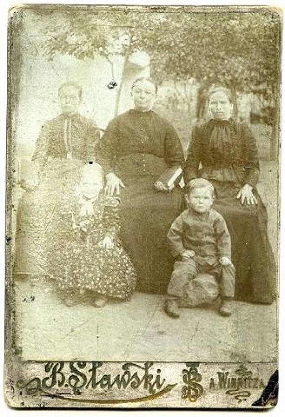 Як виглядали вінничани 100 років тому (ФОТО) на сайті 20minut.ua Як виглядали вінничани 100 років тому (ФОТО), фото №11 на сайті 20minut.ua