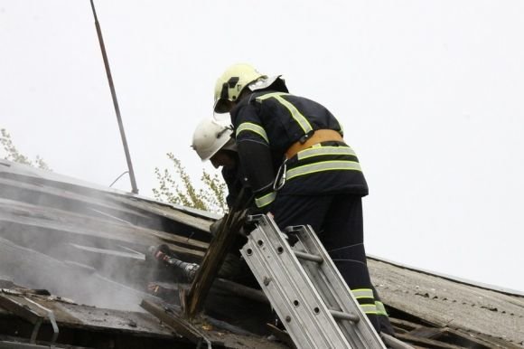 На Можайського 14 вогнеборців гасили склад. ФОТО на сайті 20minut.ua На Можайського 14 вогнеборців гасили склад. ФОТО, фото №3 на сайті 20minut.ua