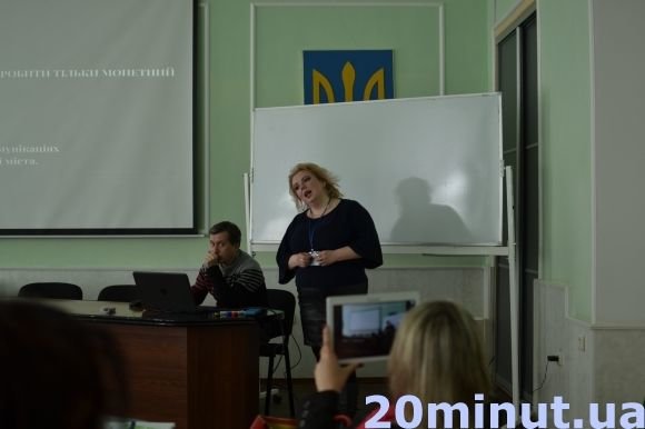 Про соцмережі, журналістські стандарти і «песика»: у Кам’янці минув перший день медіа-форуму, фото №7 на сайті 20minut.ua