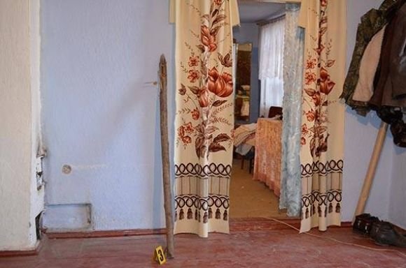 Жорстоке вбивство у селі Суботівка: чоловіка били, тягали по городі та втопили в річці на сайті 20minut.ua Жорстоке вбивство у селі Суботівка: чоловіка били, тягали по городі та втопили в річці, фото №2 на сайті 20minut.ua