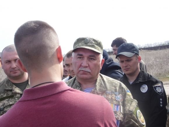 Агрономічне і студенти аграрного. Стережуть одне поле у різних наметах (ВІДЕО), фото №9 на сайті 20minut.ua