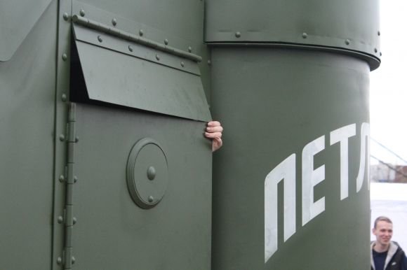 Як у Вінниці відкривали фонтан Roshen: (ВІДЕО, ФОТОРЕПОРТАЖ) на сайті 20minut.ua Як у Вінниці відкривали фонтан Roshen: (ВІДЕО, ФОТОРЕПОРТАЖ), фото №7 на сайті 20minut.ua