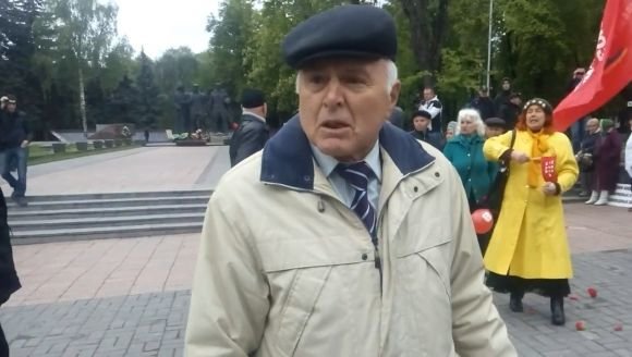 Що кажуть "комуняки" і "фашисти" про бійку у центрі Вінниці? на сайті 20minut.ua Що кажуть "комуняки" і "фашисти" про бійку у центрі Вінниці?, фото №5 на сайті 20minut.ua