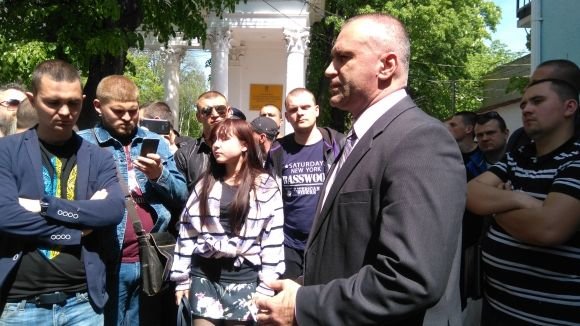 Активісти через європейські номери «поставили на вуха» митницю, копів та поліцію області, фото №7 на сайті 20minut.ua