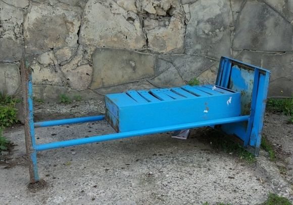 Фото дня: на "Східному" уже впала поштова скринька, фото №1 на сайті 20minut.ua
