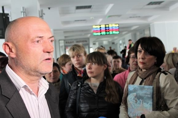 «Марку в міську раду». Вінничани проти виселення дитячої бібліотеки (ФОТО) на сайті 20minut.ua «Марку в міську раду». Вінничани проти виселення дитячої бібліотеки (ФОТО), фото №4 на сайті 20minut.ua