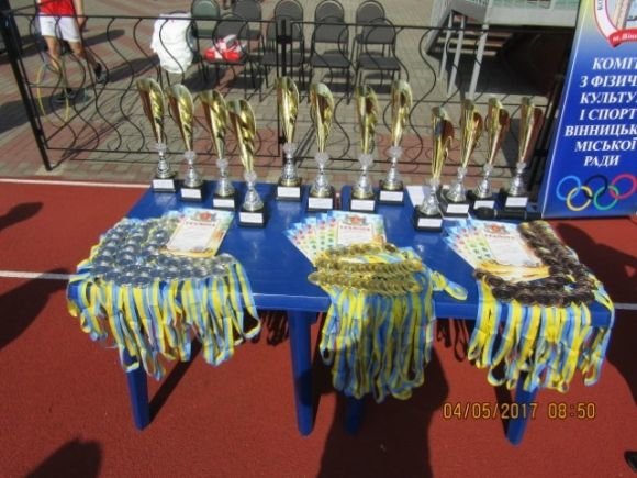 У сімдесяте школярі та студенти долучилися до естафети з нагоди Дня Перемоги, фото №1 на сайті 20minut.ua