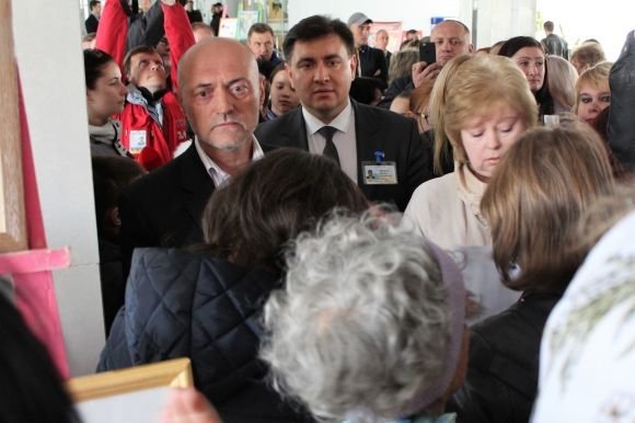 «Марку в міську раду». Вінничани проти виселення дитячої бібліотеки (ФОТО) на сайті 20minut.ua «Марку в міську раду». Вінничани проти виселення дитячої бібліотеки (ФОТО), фото №5 на сайті 20minut.ua