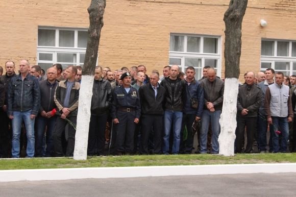 У Вінниці відкрили пам’ятник загиблим нацгвардійцям (ФОТОРЕПОРТАЖ) на сайті 20minut.ua У Вінниці відкрили пам’ятник загиблим нацгвардійцям (ФОТОРЕПОРТАЖ), фото №8 на сайті 20minut.ua