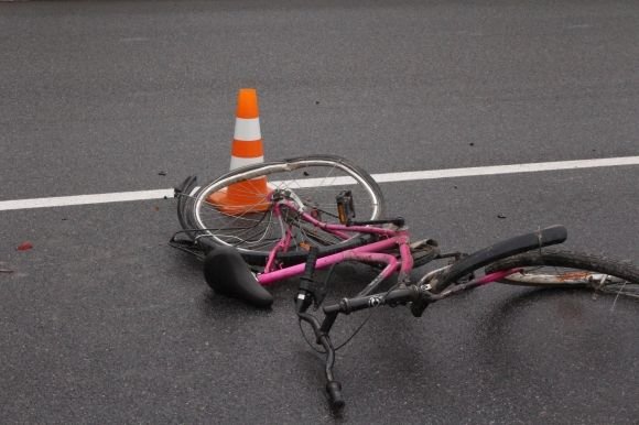 На Тяжилові водій вантажівки насмерть збив 10-річного велосипедиста (ФОТО), фото №3 на сайті 20minut.ua