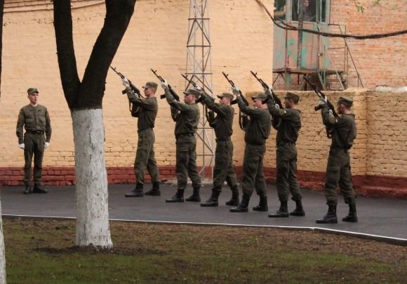 У Вінниці відкрили пам’ятник загиблим нацгвардійцям (ФОТОРЕПОРТАЖ) на сайті 20minut.ua У Вінниці відкрили пам’ятник загиблим нацгвардійцям (ФОТОРЕПОРТАЖ), фото №24 на сайті 20minut.ua