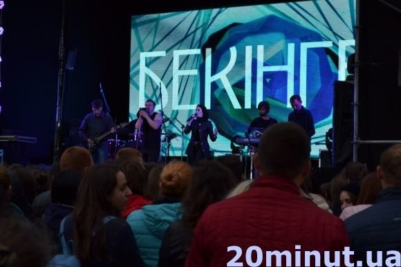 Як Кам’янець відривався під пісні MONATIK-а (ФОТО) на сайті 20minut.ua Як Кам’янець відривався під пісні MONATIK-а (ФОТО), фото №6 на сайті 20minut.ua