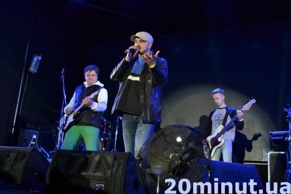 Як Кам’янець відривався під пісні MONATIK-а (ФОТО) на сайті 20minut.ua Як Кам’янець відривався під пісні MONATIK-а (ФОТО), фото №14 на сайті 20minut.ua