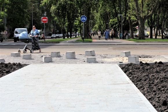 Площу Могилка мають відкрити до Дня міста. Чому немає літака? (ФОТО) на сайті 20minut.ua Площу Могилка мають відкрити до Дня міста. Чому немає літака? (ФОТО), фото №2 на сайті 20minut.ua