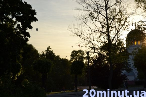 Фото дня: Кам'янець повітроплавальний, фото №2 на сайті 20minut.ua