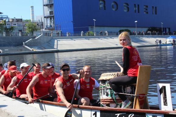 Барабанщиця Ксенія. Команда "Отаман" зі Львова