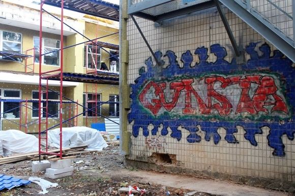 Вчителям збільшили зарплату. І утеплять кілька шкіл до кінця року на сайті 20minut.ua Вчителям збільшили зарплату. І утеплять кілька шкіл до кінця року, фото №1 на сайті 20minut.ua