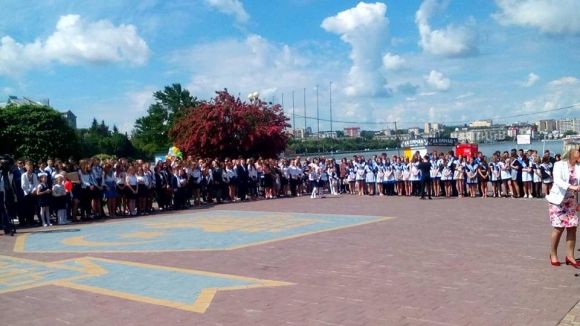 Останній дзвоник у школах Тернополя (оновлюється) на сайті 20minut.ua Останній дзвоник у школах Тернополя (оновлюється), фото №5 на сайті 20minut.ua