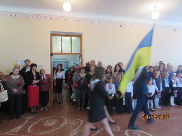Останній дзвоник в школах міста і району, фото №2 на сайті 20minut.ua
