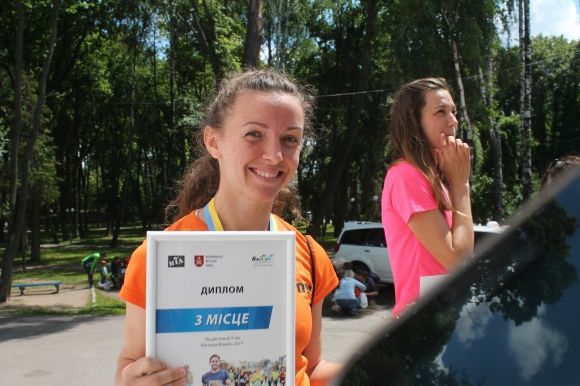 "Вінниця біжить": Хто першим пробіг 9 км і отримав 5000 грн на сайті 20minut.ua "Вінниця біжить": Хто першим пробіг 9 км і отримав 5000 грн, фото №7 на сайті 20minut.ua