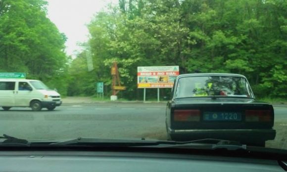 «Колядувальники» повертаються? Поліцейські зупиняють водіїв «просто для перевірки» (ВІДЕО, ОНОВЛЕНО) на сайті 20minut.ua «Колядувальники» повертаються? Поліцейські зупиняють водіїв «просто для перевірки» (ВІДЕО, ОНОВЛЕНО), фото №1 на сайті 20minut.ua